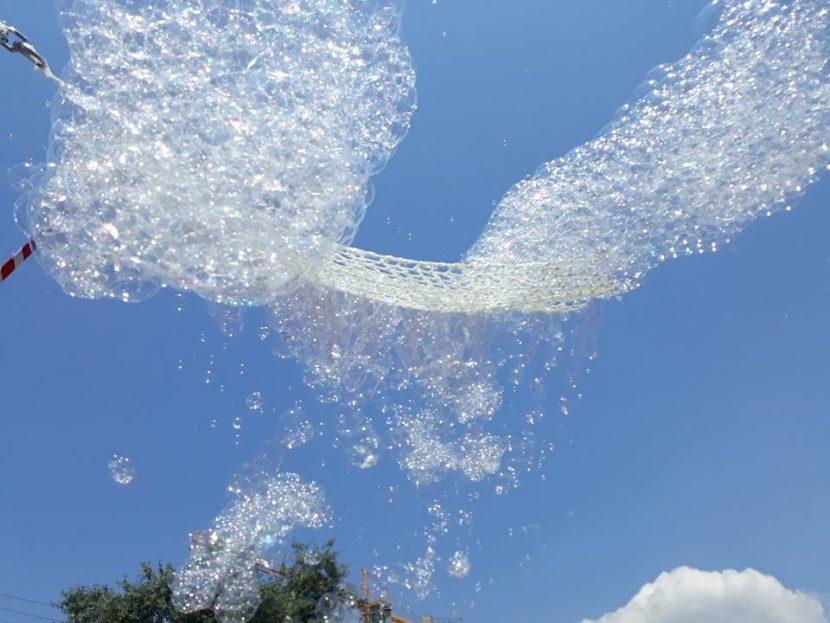 bubble show, athens, τεράστιες σαπουνόφουσκες, εκδηλώσεις, πάρτυ, party, γιορτή μητέρας